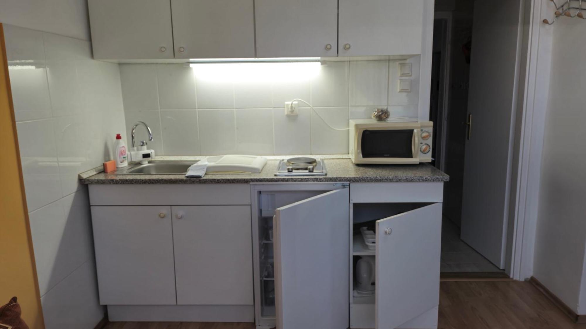 Roxanna Apartman Gyula Exterior photo